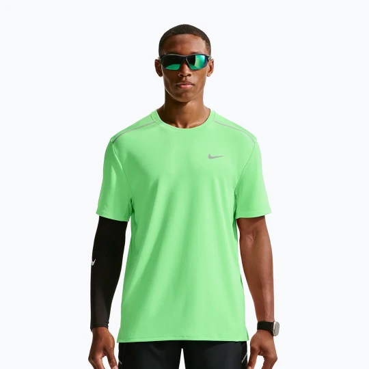 Zdjęcie produktu Koszulka do biegania męska Nike Miler Dri-Fit UV illusion green