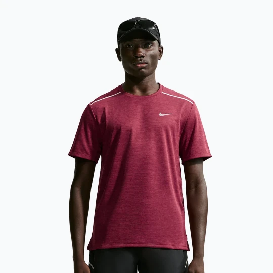 Zdjęcie produktu Koszulka do biegania męska Nike Miler Dri-Fit UV tough red / mystic dates Bordowy