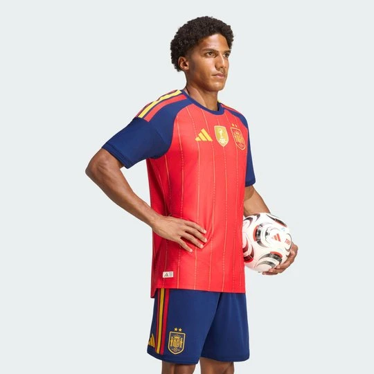 Zdjęcie produktu Koszulka domowa Hiszpania 26 Authentic Winners Adidas Vivid Red