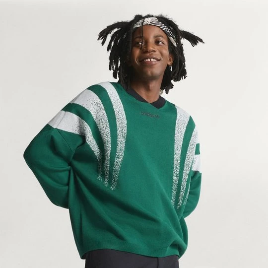 Zdjęcie produktu KOSZULKA DZIANINOWA SANTIAGO LOOSE FULLY FASHION Adidas Collegiate Green