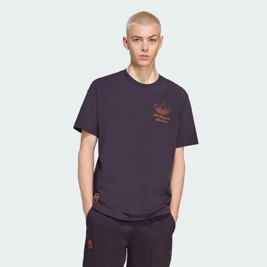 Zdjęcie produktu Koszulka FC Bayern Monachium Terrace Icons Graphic Adidas Aurora Black