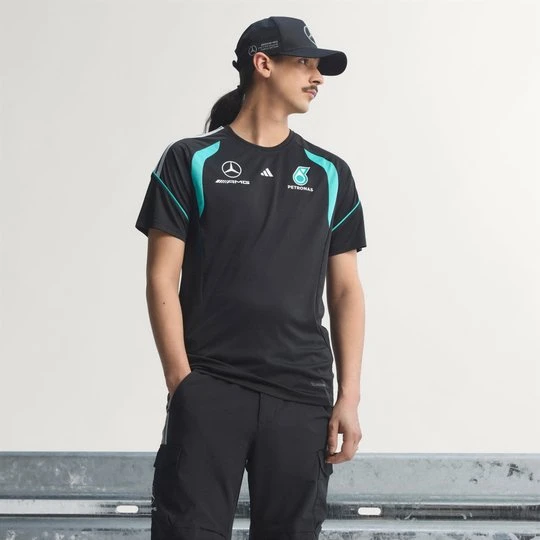 Zdjęcie produktu Koszulka Mercedes - AMG Petronas Formula 1 Team Mechanics Adidas czarny