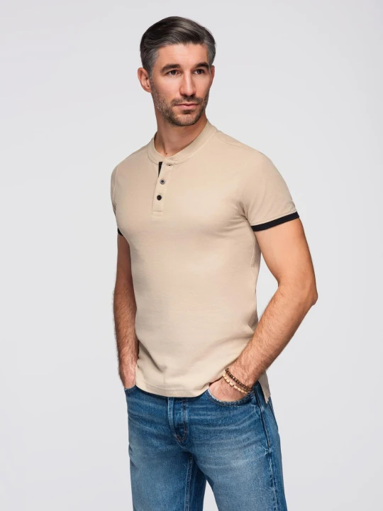 Zdjęcie produktu Koszulka męska polo bez kołnierzyka - beżowa V5 - Rozmiar: M Ombre Clothing
