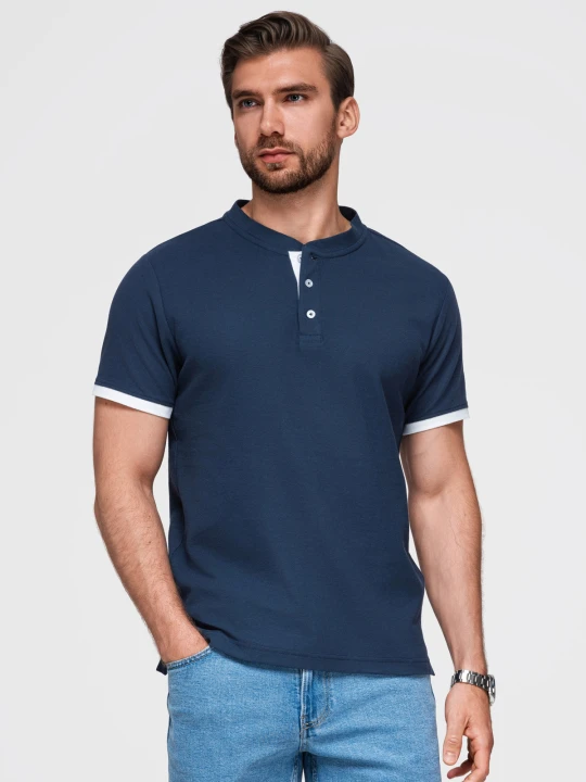 Zdjęcie produktu Koszulka męska polo bez kołnierzyka - granatowa V4 - Rozmiar: L Ombre Clothing