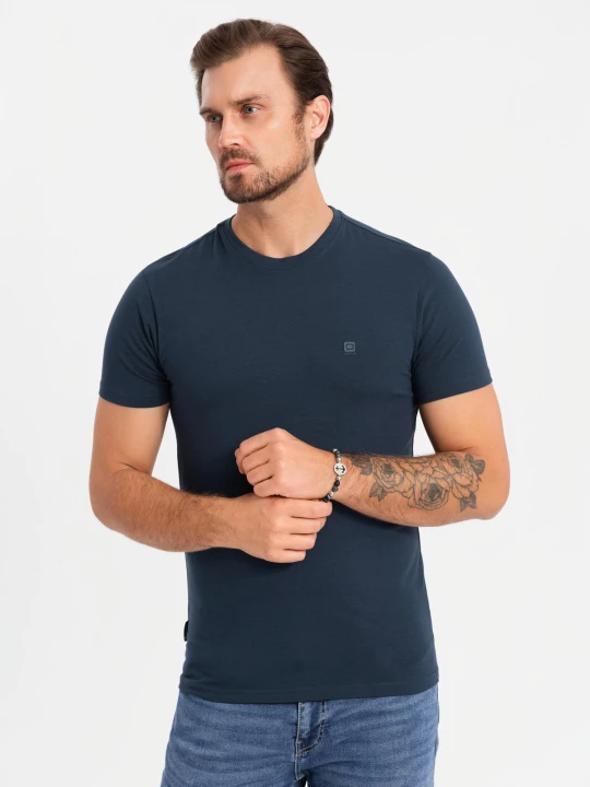 Zdjęcie produktu Koszulka męska SLIM FIT z okrągłym dekoltem i logotypem – granatowa V2 - Rozmiar: XXL Ombre Clothing