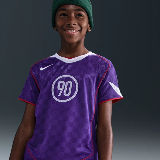 Zdjęcie produktu Koszulka piłkarska dla dużych dzieci Dri-FIT Nike Total 90 - Fiolet
