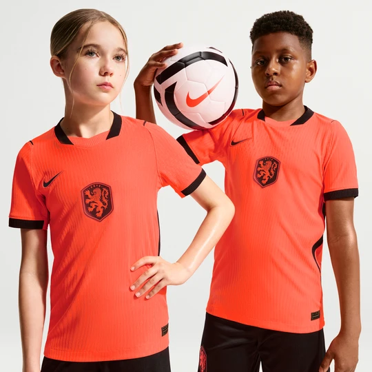 Zdjęcie produktu Koszulka piłkarska dla dużych dzieci Nike Aero-FIT reprezentacja Holandii Match 2026 (wersja domowa) - Pomarańczowy