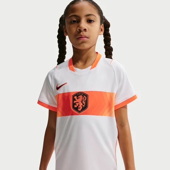 Zdjęcie produktu Koszulka piłkarska dla dużych dzieci Nike Dri-FIT reprezentacja Holandii Stadium 2026 (wersja wyjazdowa) - Biel