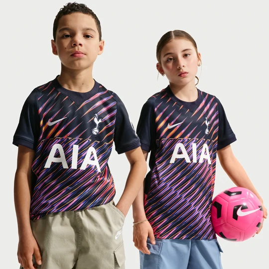 Zdjęcie produktu Koszulka piłkarska dla dużych dzieci Nike Dri-FIT Tottenham Hotspur Stadium 2026/27 (wersja wyjazdowa) – replika - Niebieski