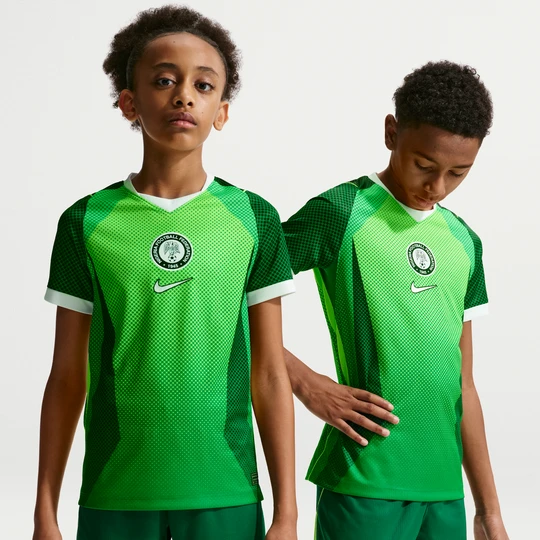 Zdjęcie produktu Koszulka piłkarska z krótkim rękawem dla dużych dzieci Nike Dri-FIT Nigeria Stadium 2026 (wersja domowa) - Zieleń