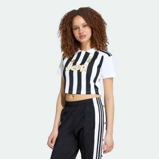 Zdjęcie produktu Koszulka podstawowa Juventus 26 / 27 o skróconym fasonie Adidas