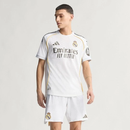 Zdjęcie produktu Koszulka podstawowa Real Madryt 25 / 26 Authentic Adidas biały