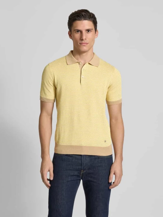 Zdjęcie produktu Koszulka polo męska JOOP! Collection;Czysta bawełna;Krój regular fit;Kołnierzyk polo;Krótka listwa guzikowa;Fakturowany wzór;Długość tyłu w rozmiarze M: 65 cm Manuel Ritz Jasnożółty