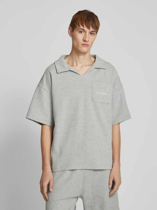 Zdjęcie produktu Koszulka polo o kroju oversized z kieszenią na piersi Another Cotton Lab Średnioszary melanż