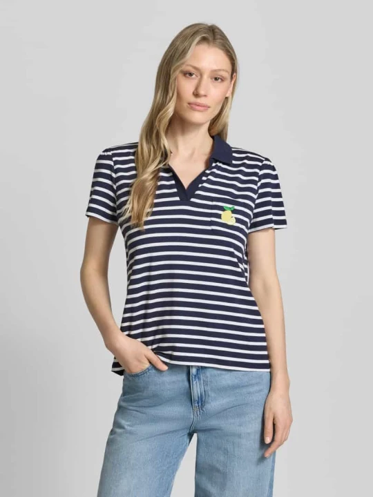 Zdjęcie produktu Koszulka polo o kroju regular fit z brustaszą i wyhaftowanym motywem MORE & MORE Granatowy