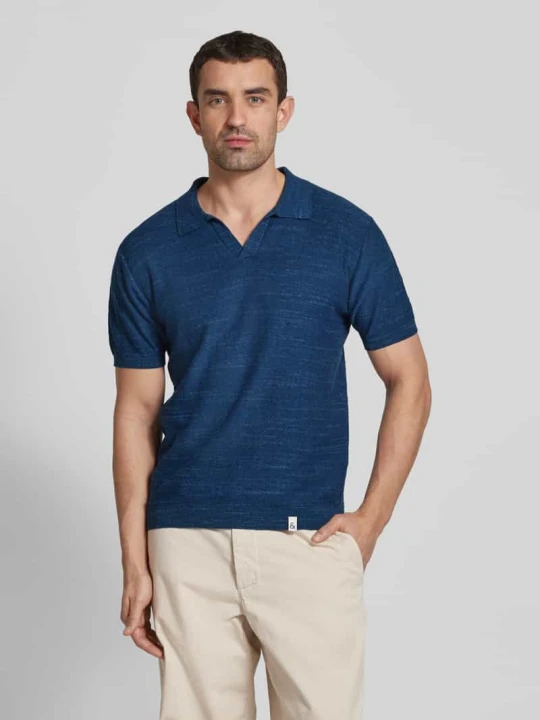 Zdjęcie produktu Koszulka polo o kroju regular fit z dekoltem w serek Colours & Sons Granatowy