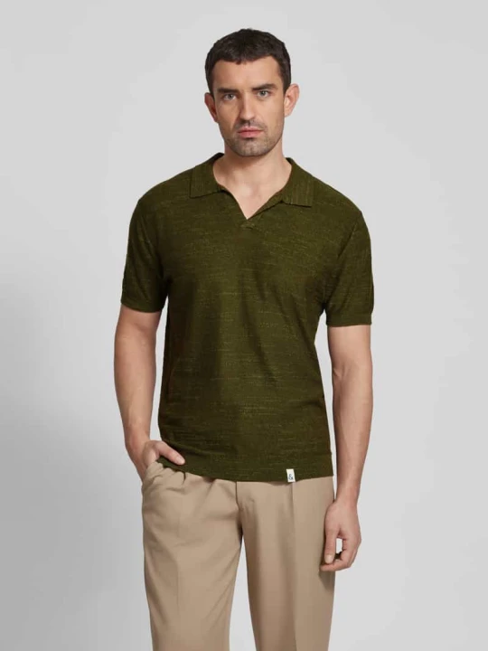 Zdjęcie produktu Koszulka polo o kroju regular fit z dekoltem w serek Colours & Sons Ciemnozielony
