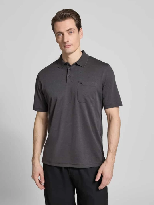 Zdjęcie produktu Koszulka polo o kroju regular fit z brustaszą Christian Berg Grafitowy