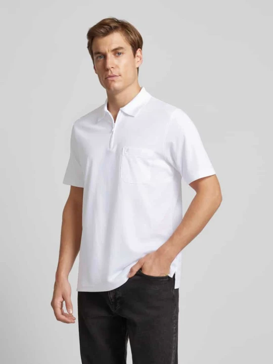 Zdjęcie produktu Koszulka polo o kroju regular fit z kieszenią na piersi RAGMAN Biały