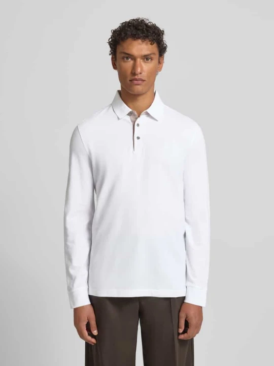 Zdjęcie produktu Koszulka polo o kroju regular fit z kołnierzykiem w kontrastowym kolorze i wyhaftowanym logo Bugatti