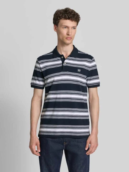 Zdjęcie produktu Koszulka polo o kroju regular fit z naszywką z logo Lerros Granatowy