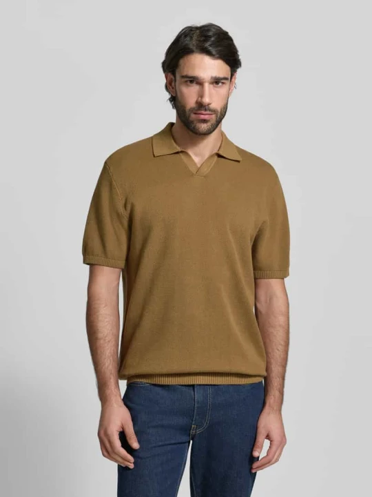 Zdjęcie produktu Koszulka polo w kroju regular fit z prążkowanymi wykończeniami MCNEAL Jasnobrązowy