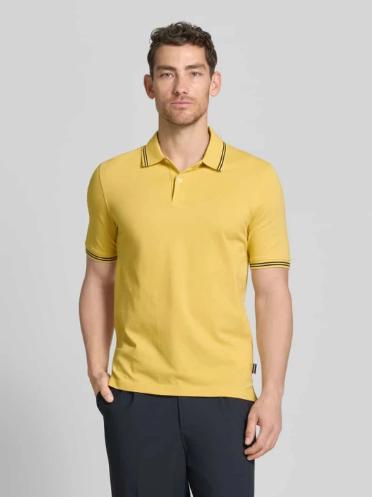 Zdjęcie produktu koszulka polo o kroju regular fit z wyhaftowanym logo Bugatti Jasnożółty