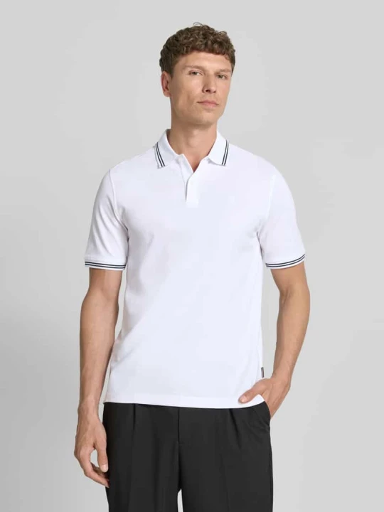 Zdjęcie produktu koszulka polo o kroju regular fit z wyhaftowanym logo Bugatti Biały