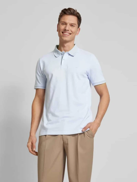 Zdjęcie produktu Koszulka polo o kroju regular fit z wyhaftowanym logo FYNCH-HATTON