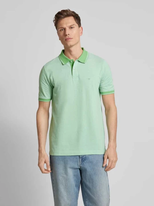 Zdjęcie produktu Koszulka polo o kroju regular fit z wyhaftowanym logo FYNCH-HATTON Jasnozielony