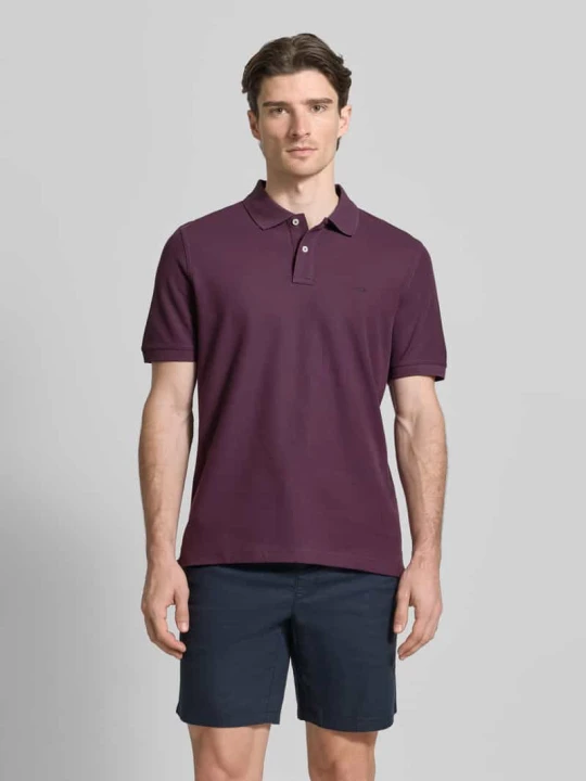 Zdjęcie produktu koszulka polo o kroju regular fit z wyhaftowanym logo FYNCH-HATTON Oberżynowy
