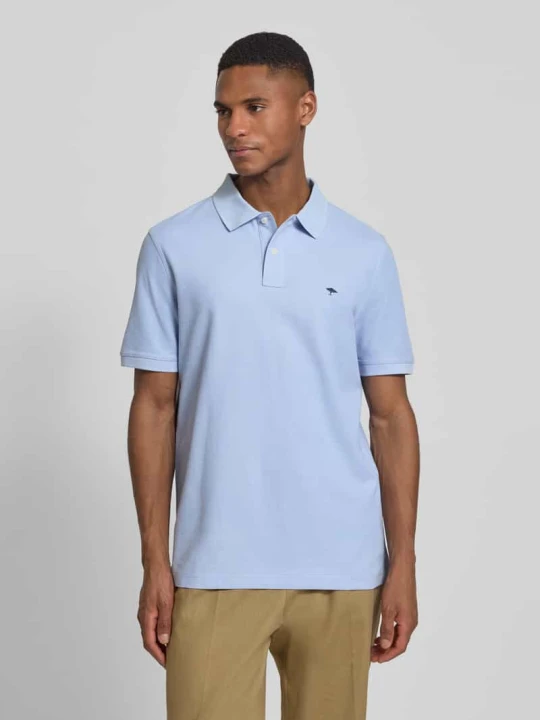Zdjęcie produktu koszulka polo o kroju regular fit z wyhaftowanym logo FYNCH-HATTON Jasnoniebieski
