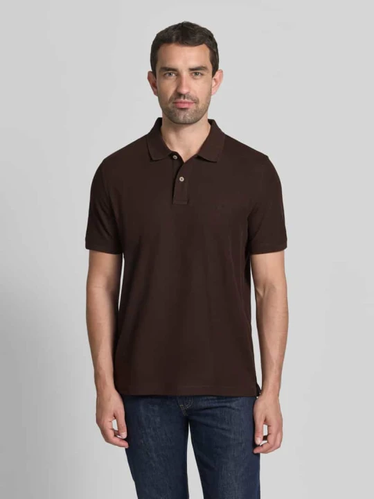 Zdjęcie produktu koszulka polo o kroju regular fit z wyhaftowanym logo FYNCH-HATTON Ciemnobrązowy