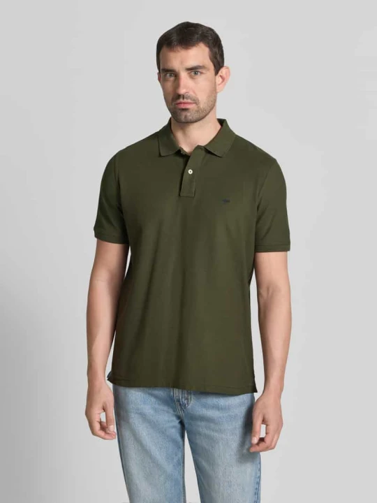 Zdjęcie produktu koszulka polo o kroju regular fit z wyhaftowanym logo FYNCH-HATTON Khaki