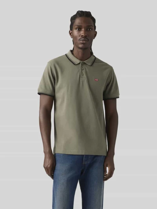 Zdjęcie produktu koszulka polo o kroju regular fit z wyhaftowanym logo Levi's Oliwkowy