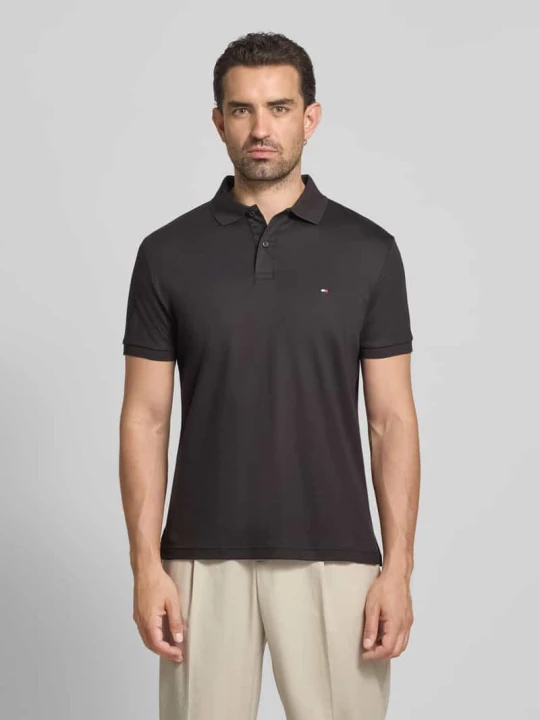 Zdjęcie produktu Koszulka polo o kroju regular fit z wyhaftowanym logo Tommy Hilfiger Czarny