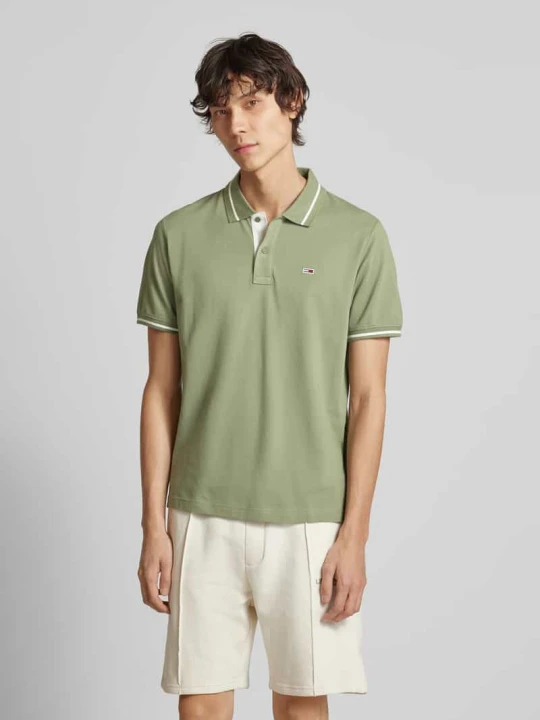 Zdjęcie produktu Koszulka polo o kroju regular fit z wyhaftowanym logo Tommy Jeans Oliwkowy