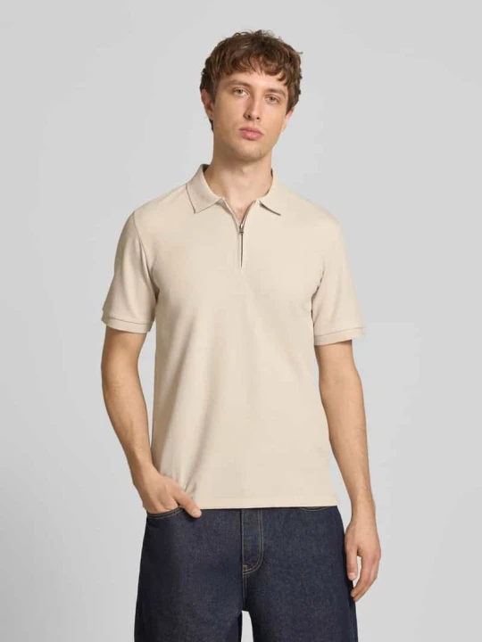 Zdjęcie produktu koszulka polo o kroju regular fit z zamkiem błyskawicznym model 'AUSTIN' Jack&Jones Beżowy
