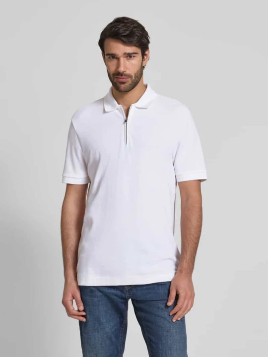 Zdjęcie produktu Koszulka polo o kroju regular fit z zamkiem błyskawicznym model ‘Paras’ Boss Biały