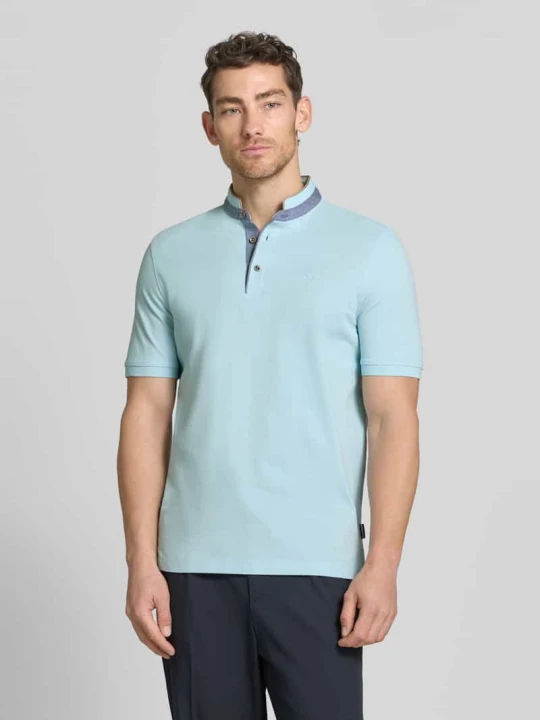 Zdjęcie produktu Koszulka polo o kroju regular fit ze stójką i wyhaftowanym logo Bugatti Morski