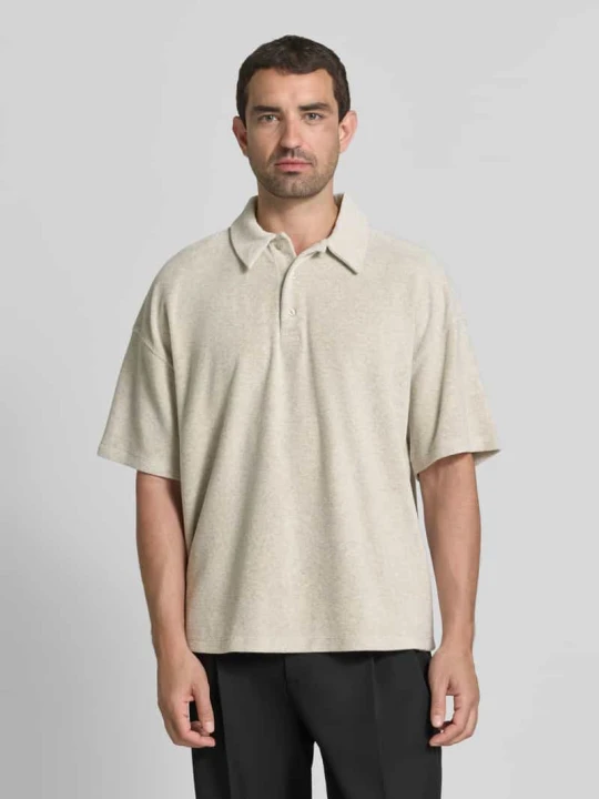 Zdjęcie produktu Koszulka polo o kroju relaxed fit z listwą guzikową, model 'BIEBAY' American Vintage Jasnoszary