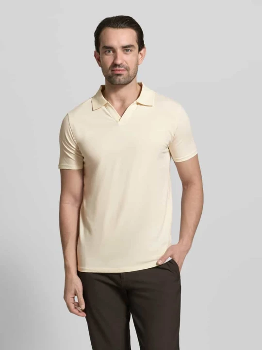 Zdjęcie produktu Koszulka polo o kroju slim fit z dekoltem w serek lindbergh Biały