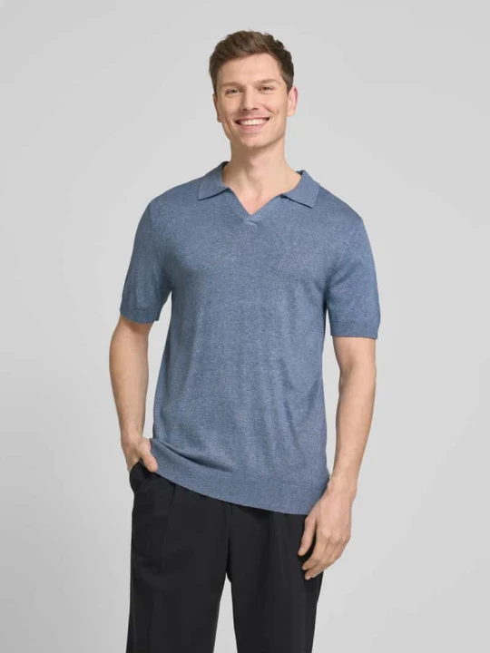 Zdjęcie produktu Koszulka polo o kroju slim fit z dekoltem w serek model ‘Ecovero’ lindbergh