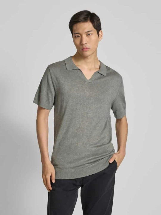 Zdjęcie produktu Koszulka polo o kroju slim fit z dekoltem w serek model ‘Ecovero’ lindbergh Khaki