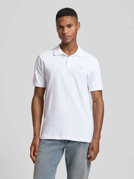 Zdjęcie produktu Koszulka polo o kroju slim fit z naszywanym logo GAP Biały