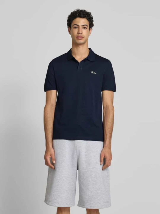Zdjęcie produktu Koszulka polo o kroju slim fit z naszywanym logo REVIEW Granatowy
