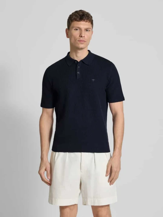 Zdjęcie produktu Koszulka polo w dzianinowym wyglądzie, krój regular fit FYNCH-HATTON Granatowy