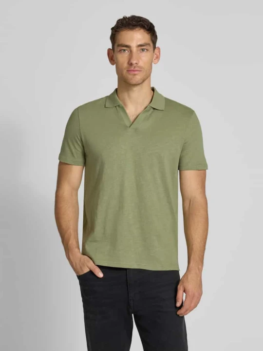 Zdjęcie produktu Koszulka polo w kroju slim fit z dekoltem w serek MCNEAL Limonkowy
