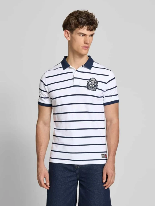 Zdjęcie produktu Koszulka polo w kroju slim fit z naszytym logo i zapięciem na guziki Superdry Złamany biały
