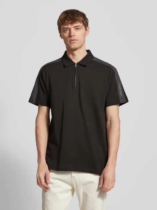Zdjęcie produktu Koszulka polo z detalem z logo Calvin Klein Jeans Czarny